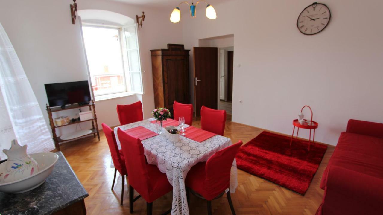 Apartment Palazzo Sare Vrbnik  Exterior foto